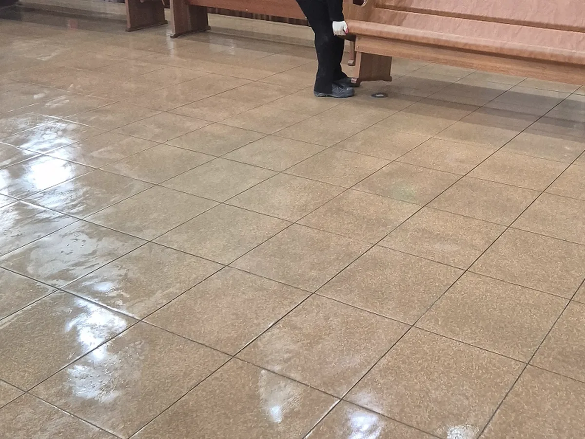 안동시 명륜동 예배당 방송실 장비 주변 정밀 위생청소 사례 - 행진크린